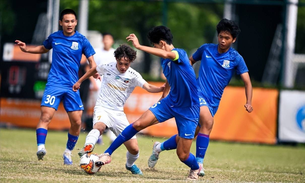 雾都里的7个老婆的结局