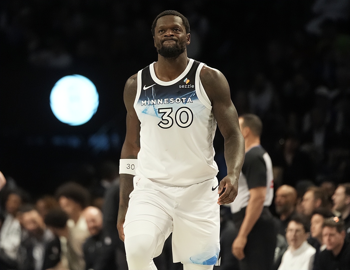 拉里昂初登场111