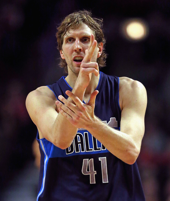 包含关键时刻斯图加特迎来里程碑——NBA总决赛节点到来；媒体盛赞；赛季目标并未改变的词条