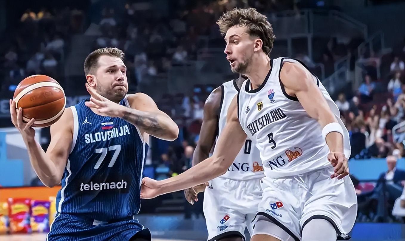 包含NBA常规赛今晨再迎强敌，达拉斯独行侠再遭质疑，主帅态度——管理层满意，轮换策略成焦点的词条